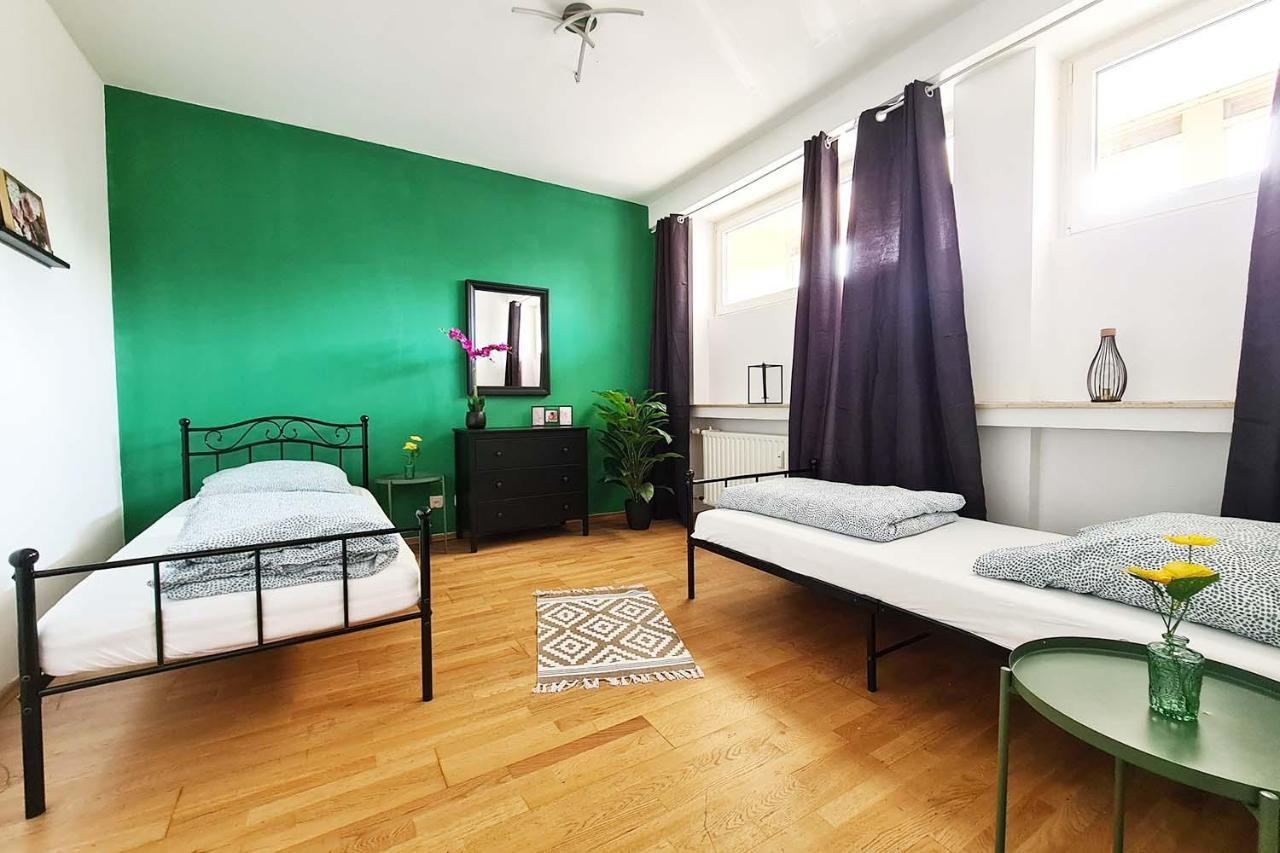 Langenfeld Apartment Buitenkant foto